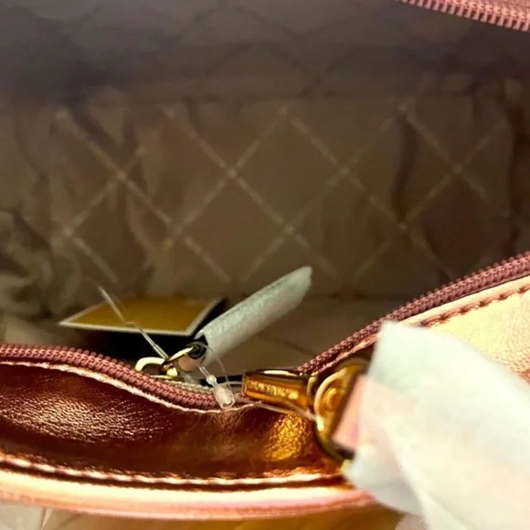 MICHAEL KORS - JET SET TRAVEL XTRA SMALL TOTE BAG